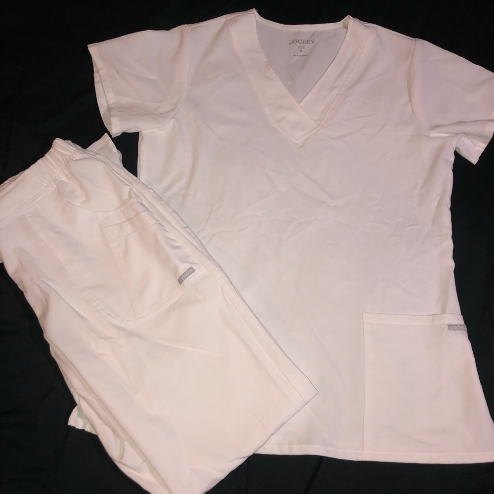 Jockey scrubs